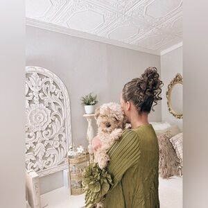 Meet your Posher, Rachel.